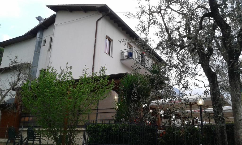 Albergo Bar Ristorante Alla Rama Malcesine Exterior foto